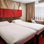 Ibis Centrum 3*