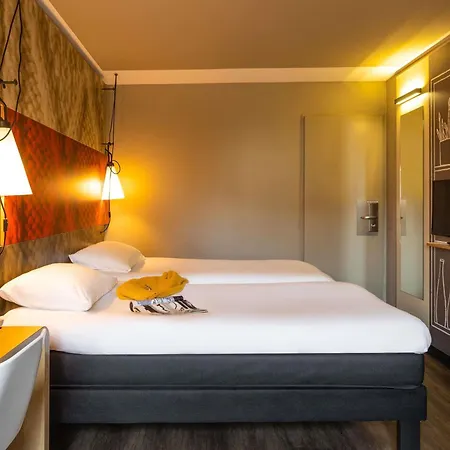 Ibis Centrum 3*