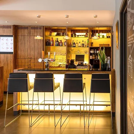 Ibis Centrum Hotel 3*