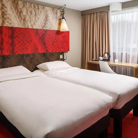 Ibis Centrum 3*