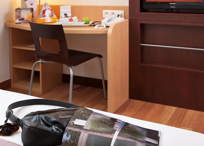 Ibis Centrum Hotel 3*